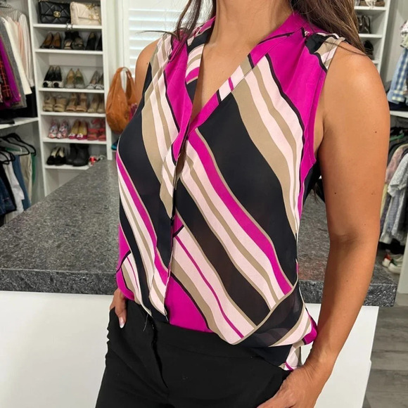 Banana Republic Sleeveless Striped Blouse - Picture 3 of 7